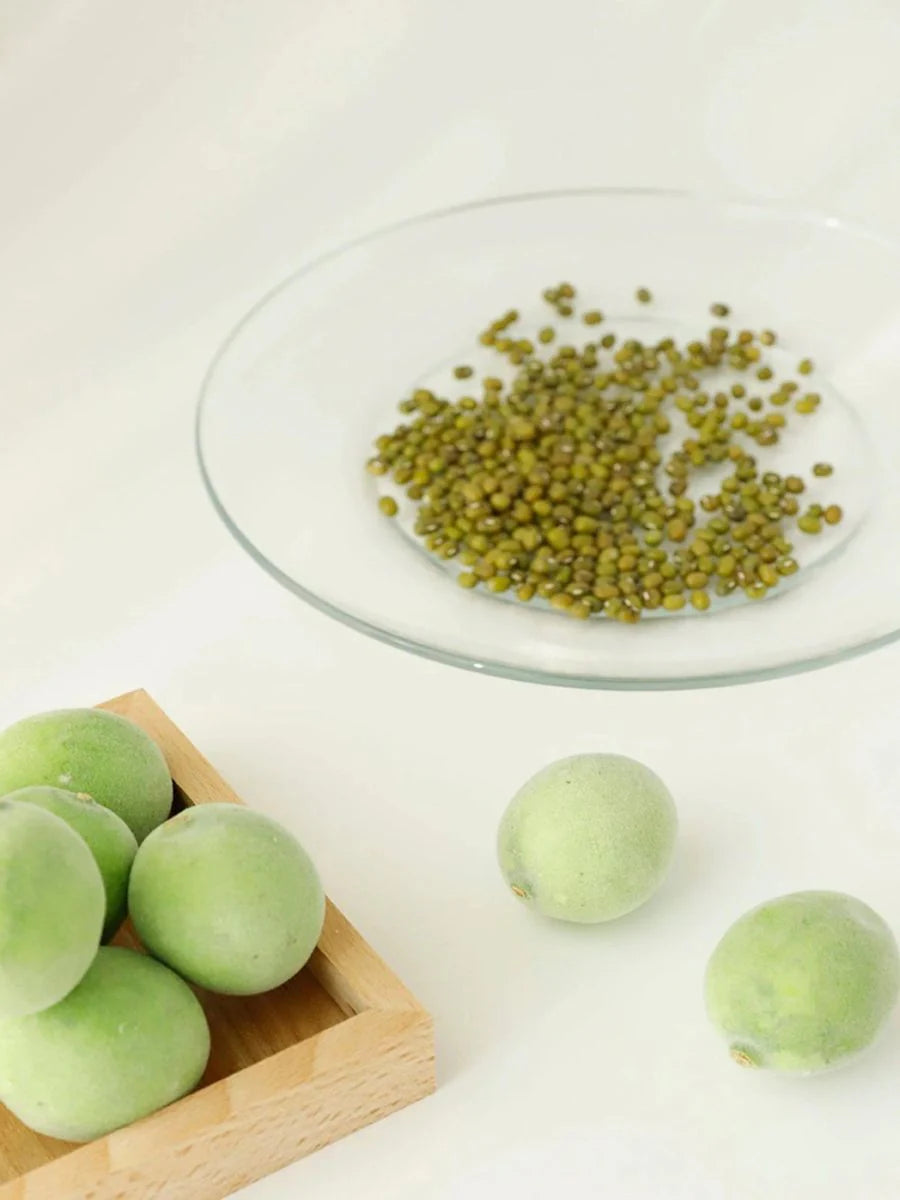 Green Plum Refreshing Toner: AHA + BHA