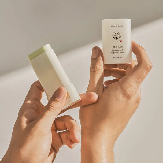 Matte Sun Stick: Mugwort + Camelia